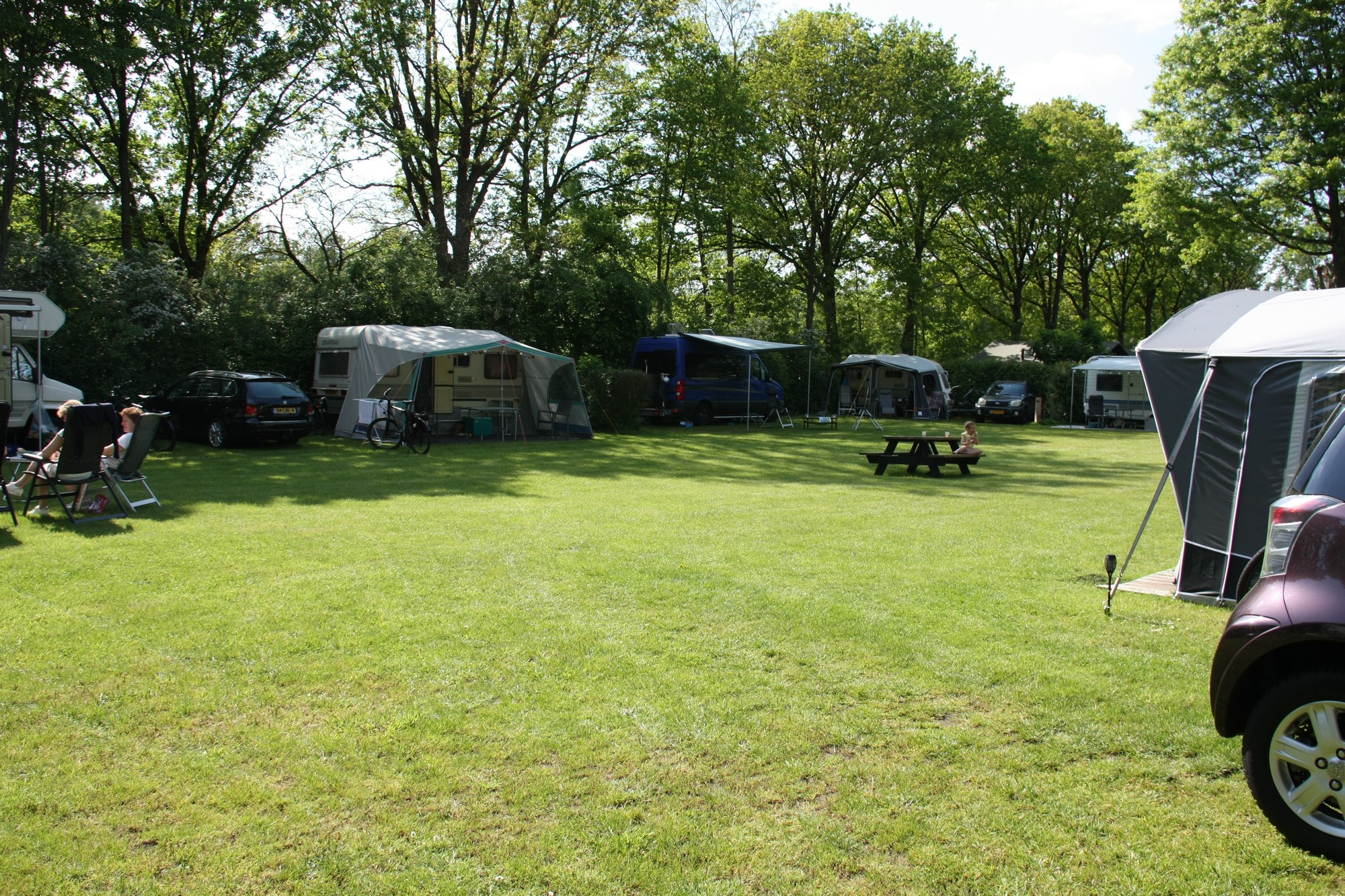 kampeerplaats_gemoedelijkveldje