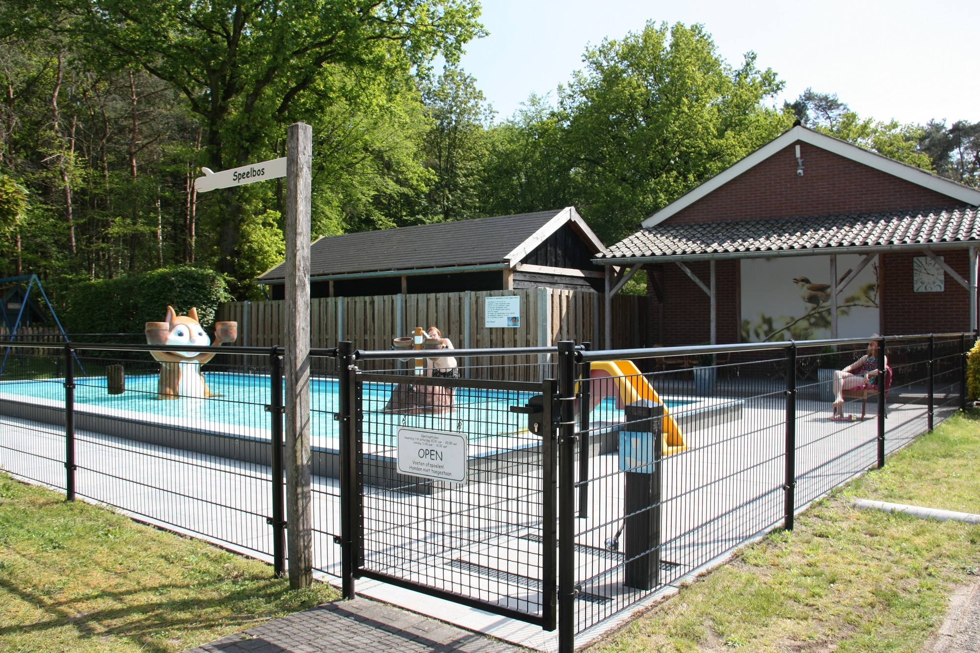 Zwembad_campingtamaring